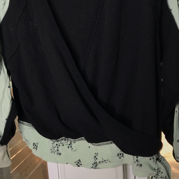 Free People Auxton Black Thermal Tie Waist Wrap V Neck Panel Sleeve Blouse - Picture 8 of 13